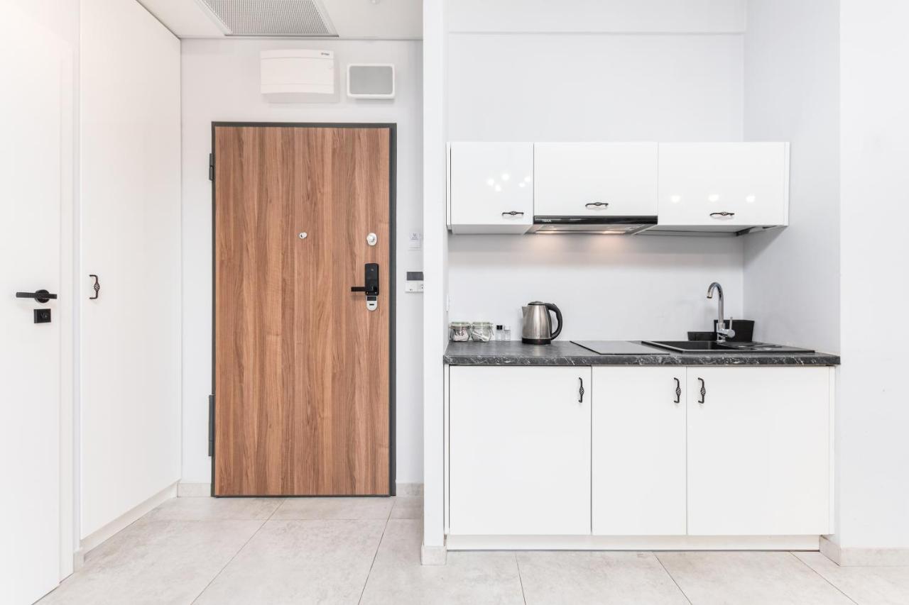 Prymasa Tysiaclecia 83A C - D By Homeprime Warsaw Ngoại thất bức ảnh
